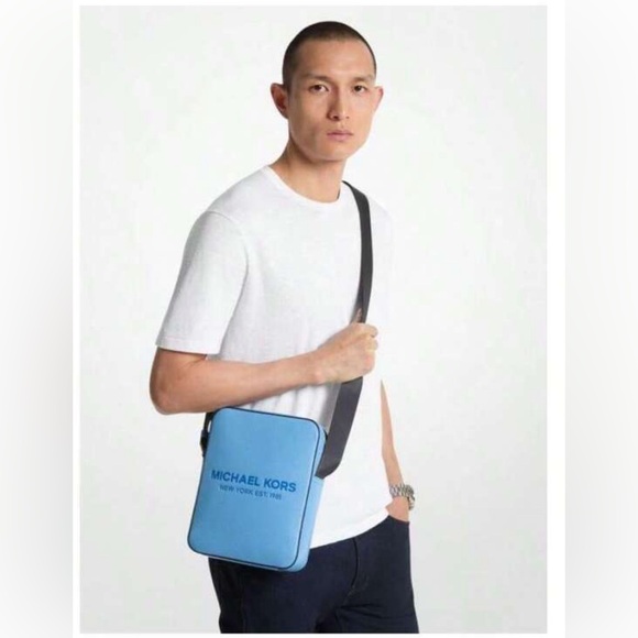 NWT Michael Kors | Cooper Logo Embossed Pebbled Leather Flight Bag - Picture 4 of 7